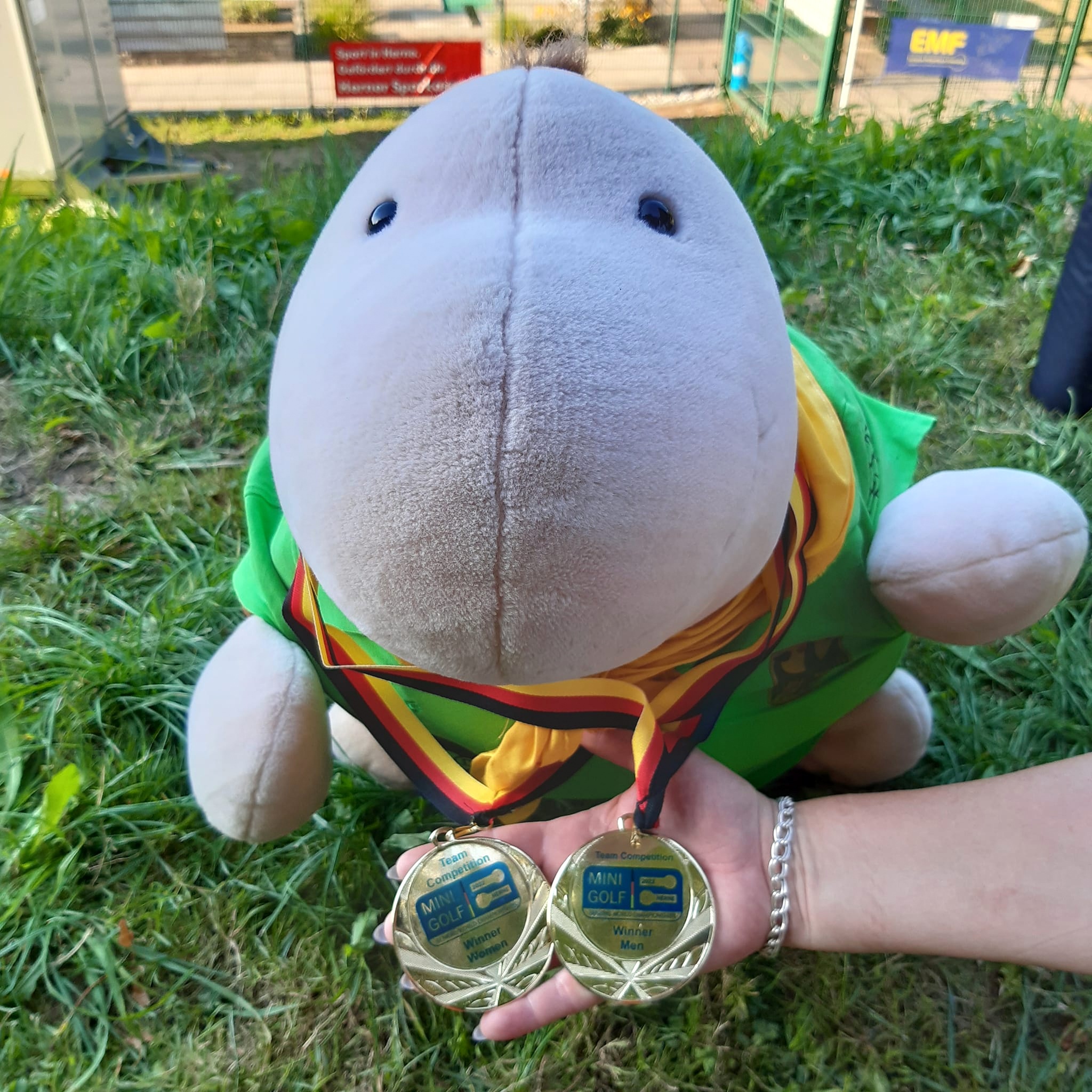 WM Willi mit Medaille
